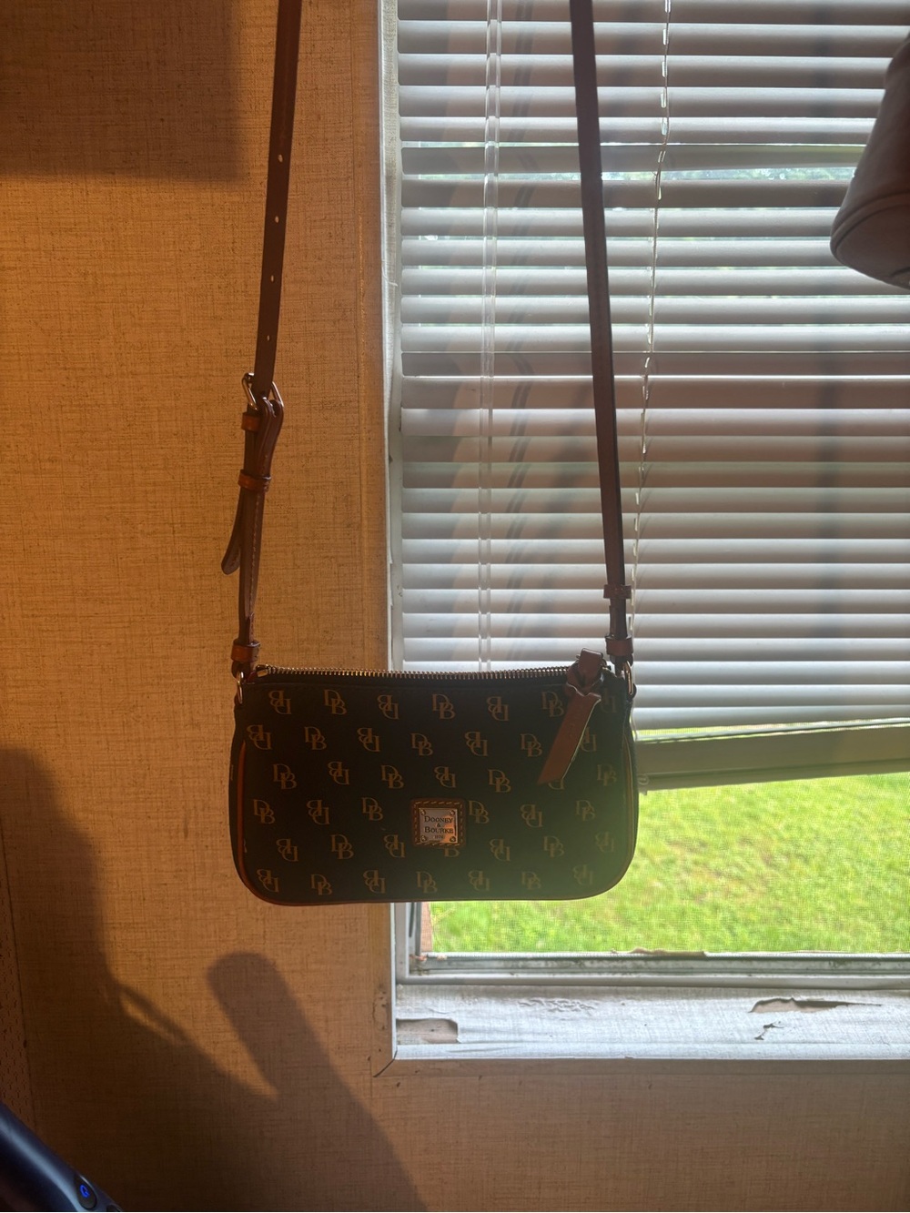 Dooney & Bourke gretta lexi  Signature Crossbody Bag